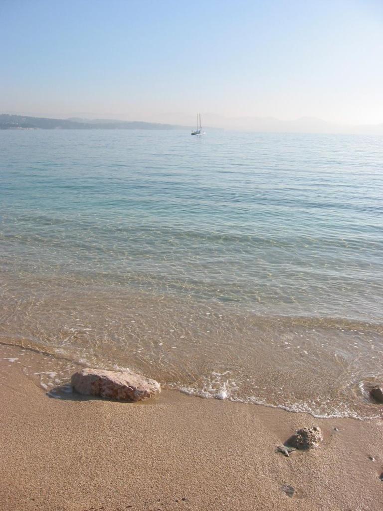 Blue Summer Vibes Duplex Studio For 4P, Ac, Sea View, Parking, Beach At 50M, Spa Access -3 라시오타 외부 사진