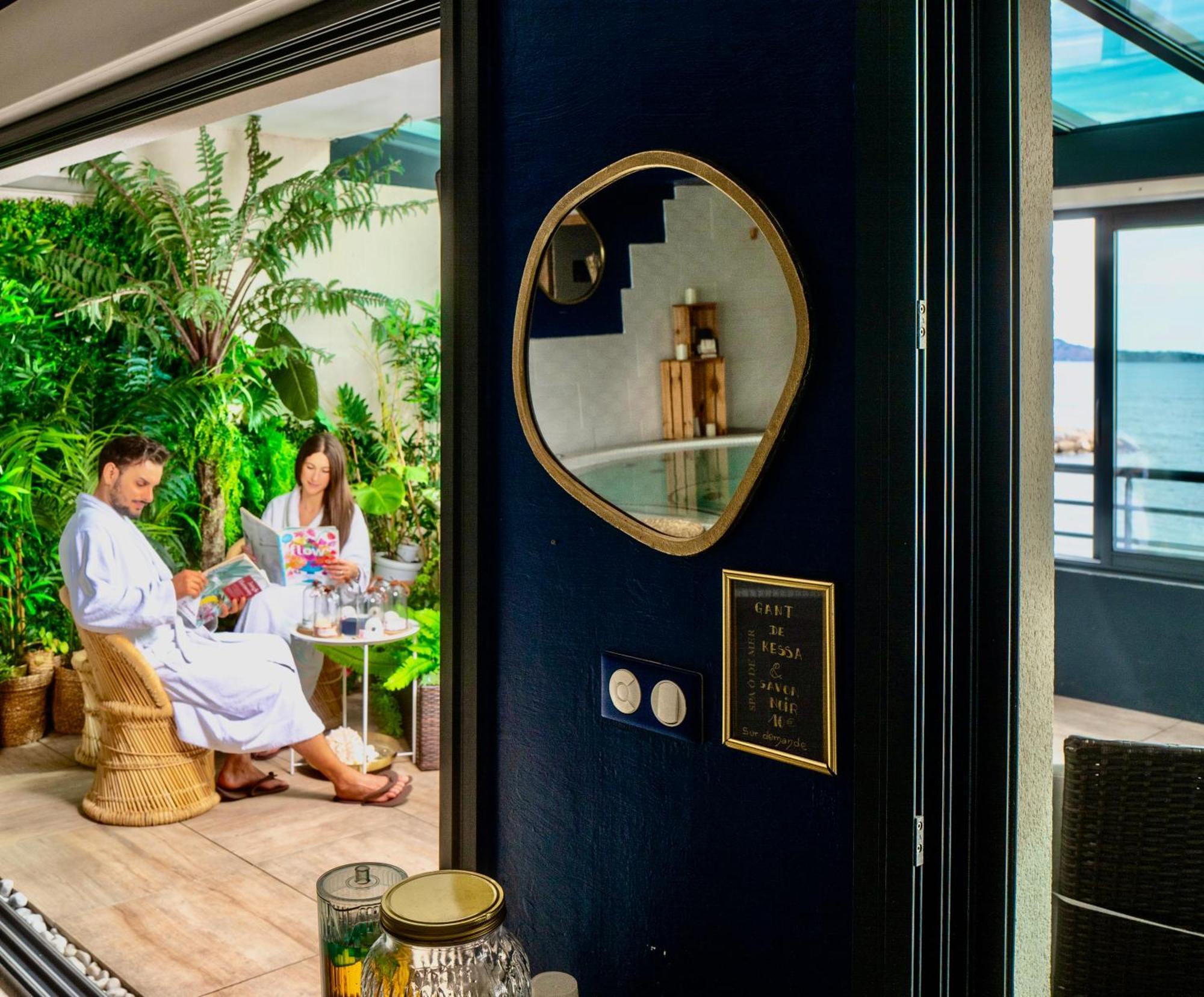 Blue Summer Vibes Duplex Studio For 4P, Ac, Sea View, Parking, Beach At 50M, Spa Access -3 라시오타 외부 사진